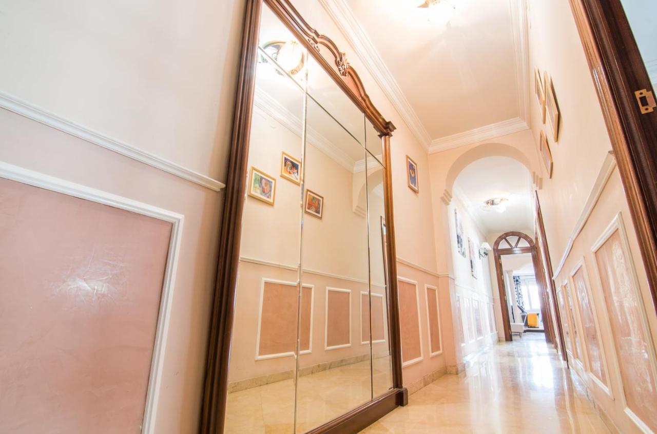 Lope De Vega Apartment Granada Eksteriør billede